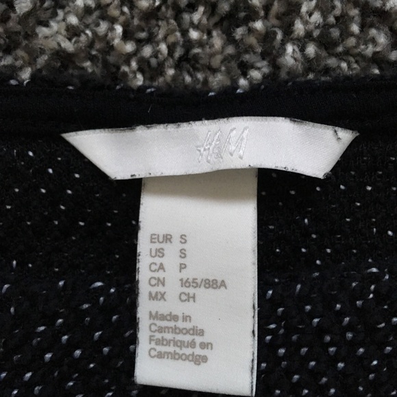 CLOSET CLOSING 8/26! Black & white H&M sweater - Picture 3 of 4
